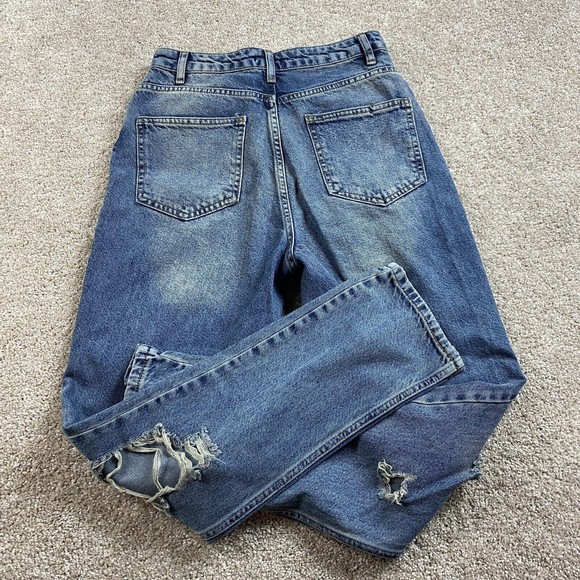 Nasty Gal Womens High Rise Destroyed Mom Jeans US 4 Medium Wash Distressed - Picture 9 of 9